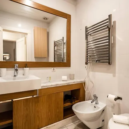 Prime Location Marques Home, Terrace & Pool *